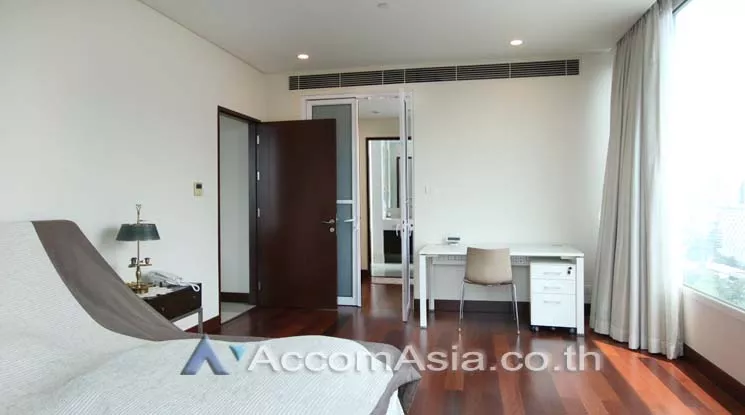 6  2 br Condominium For Rent in Ploenchit ,Bangkok BTS Chitlom at The Park Chidlom AA14373