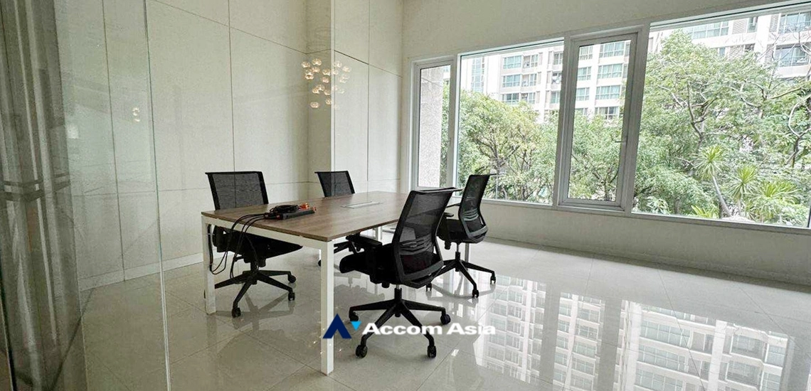 19  2 br Condominium For Rent in Ploenchit ,Bangkok BTS Chitlom at The Park Chidlom AA14381