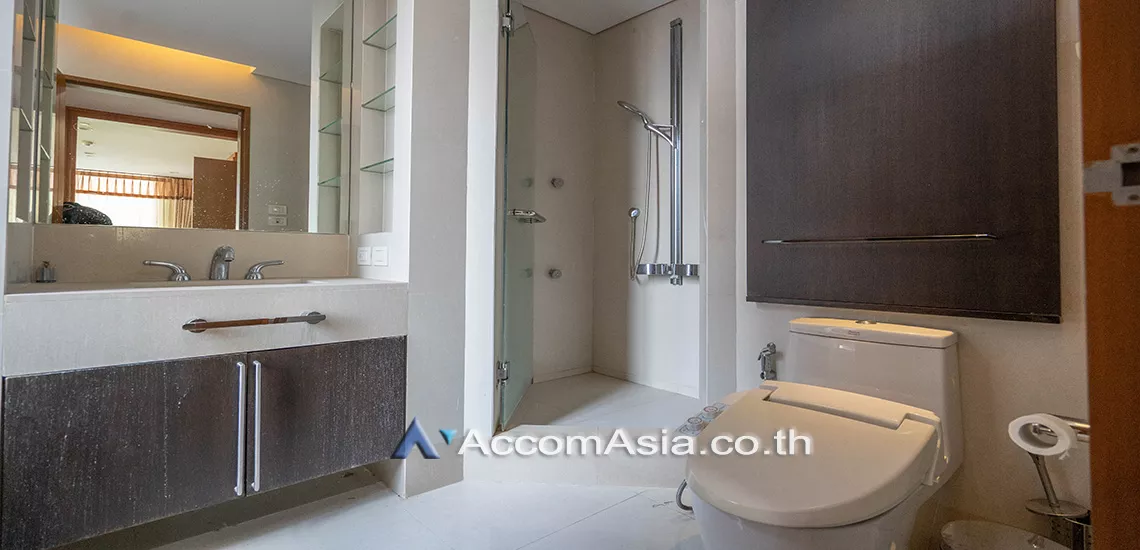 13  2 br Condominium For Rent in Ploenchit ,Bangkok BTS Chitlom at The Park Chidlom AA14381