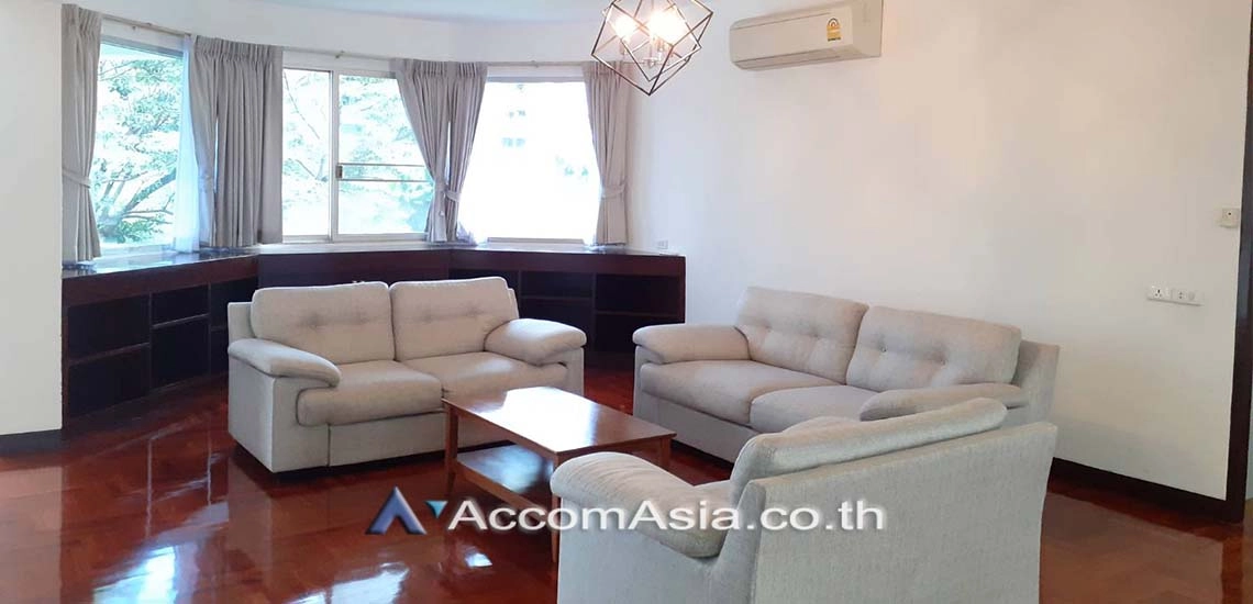 Pet friendly |  The comfortable low rise residence Apartment  3 Bedroom for Rent BTS Phrom Phong in Sukhumvit Bangkok
