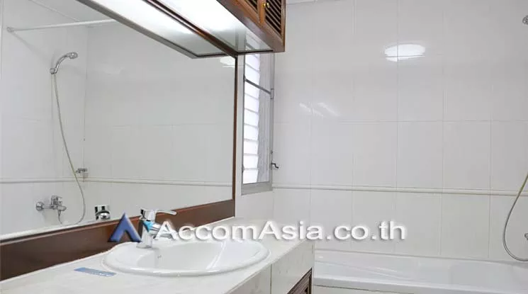 8  3 br Apartment For Rent in Sukhumvit ,Bangkok BTS Phrom Phong at The comfortable low rise residence AA14398