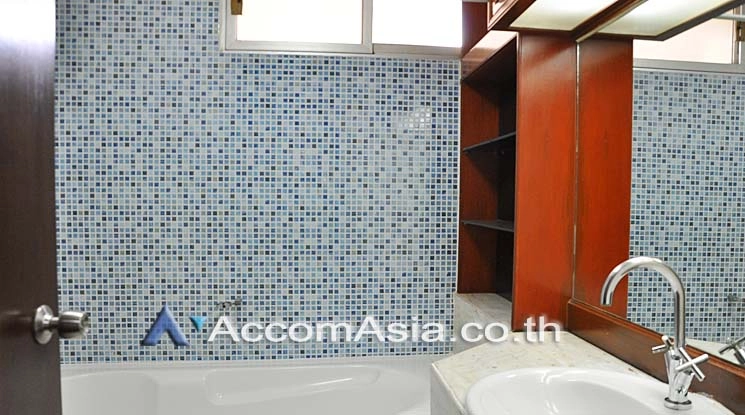 7  3 br Apartment For Rent in Sukhumvit ,Bangkok BTS Phrom Phong at The comfortable low rise residence AA14399