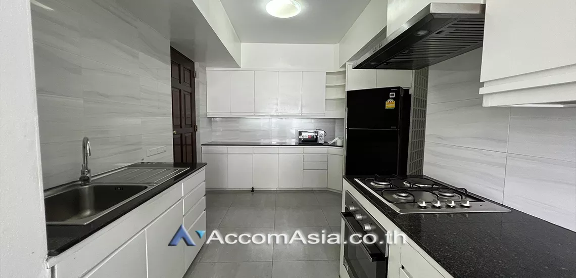 11  3 br Apartment For Rent in Sukhumvit ,Bangkok BTS Phrom Phong at The comfortable low rise residence AA14400