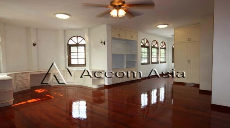 7  4 br House for rent and sale in Sathorn ,Bangkok MRT Khlong Toei 90468