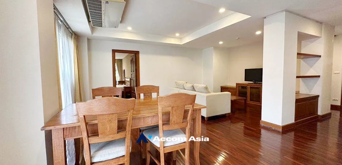 Pet friendly |  2 Bedrooms  Apartment For Rent in Ploenchit, Bangkok  near BTS Ploenchit (AA14412)