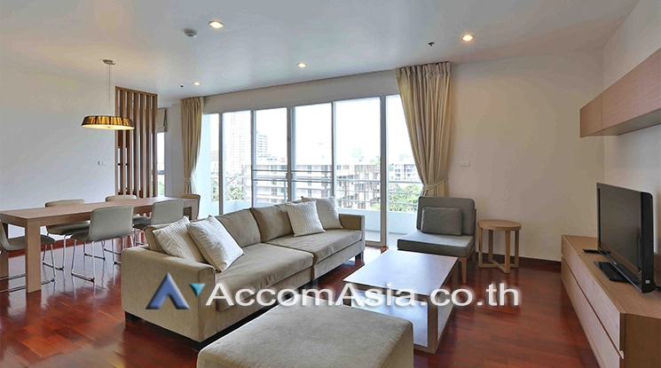 unit 3 Bedrooms  Apartment For Rent in Sukhumvit, Bangkok  near BTS Phrom Phong (AA14421)
