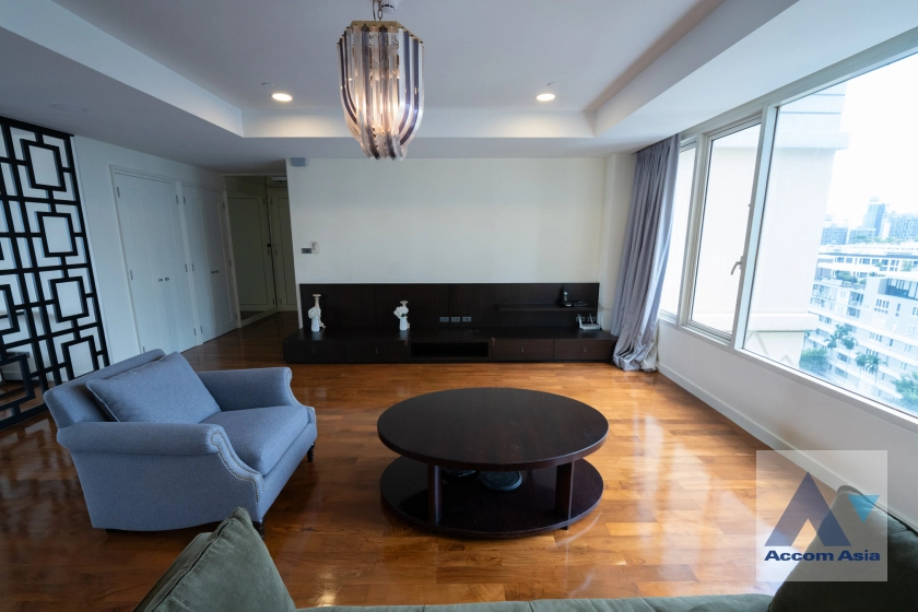 unitFully Furnished, Pet friendly |  3 Bedrooms  Condominium For Rent & Sale in Sukhumvit, Bangkok  near BTS Thong Lo (AA14430)