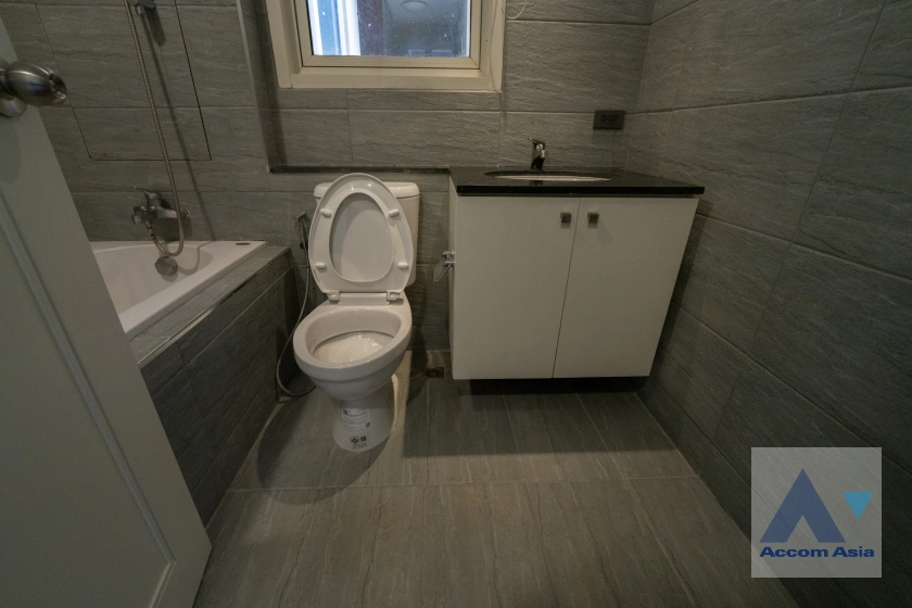 39  3 br Condominium for rent and sale in Sukhumvit ,Bangkok BTS Thong Lo at Hampton Thonglor 10 AA14430