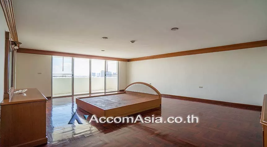 12  5 br Apartment For Rent in Sukhumvit ,Bangkok BTS Ekkamai at Ideal Place For Big Famlilies AA14432
