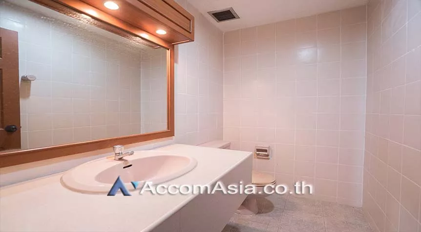 14  5 br Apartment For Rent in Sukhumvit ,Bangkok BTS Ekkamai at Ideal Place For Big Famlilies AA14432