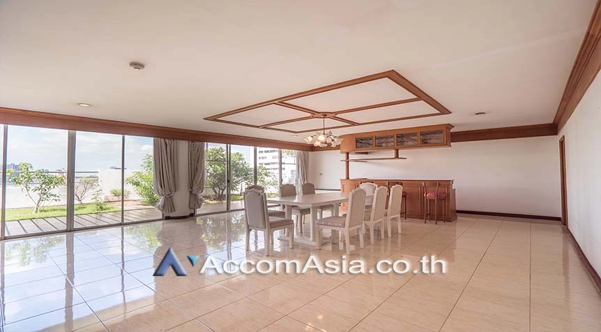 1  4 br Apartment For Rent in Sukhumvit ,Bangkok BTS Ekkamai at Ideal Place For Big Families AA14433