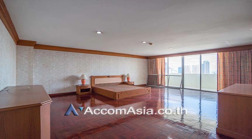 9  4 br Apartment For Rent in Sukhumvit ,Bangkok BTS Ekkamai at Ideal Place For Big Families AA14433