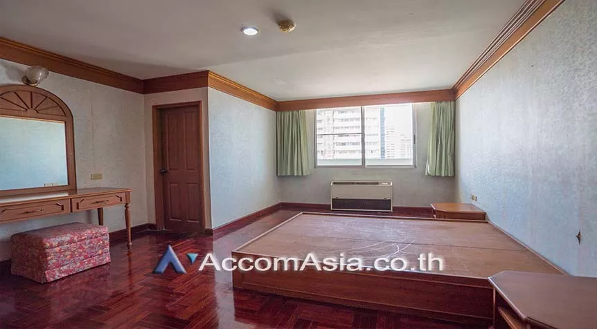 10  4 br Apartment For Rent in Sukhumvit ,Bangkok BTS Ekkamai at Ideal Place For Big Famlilies AA14433