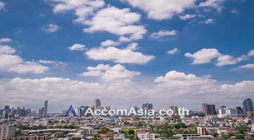 18  4 br Apartment For Rent in Sukhumvit ,Bangkok BTS Ekkamai at Ideal Place For Big Families AA14433