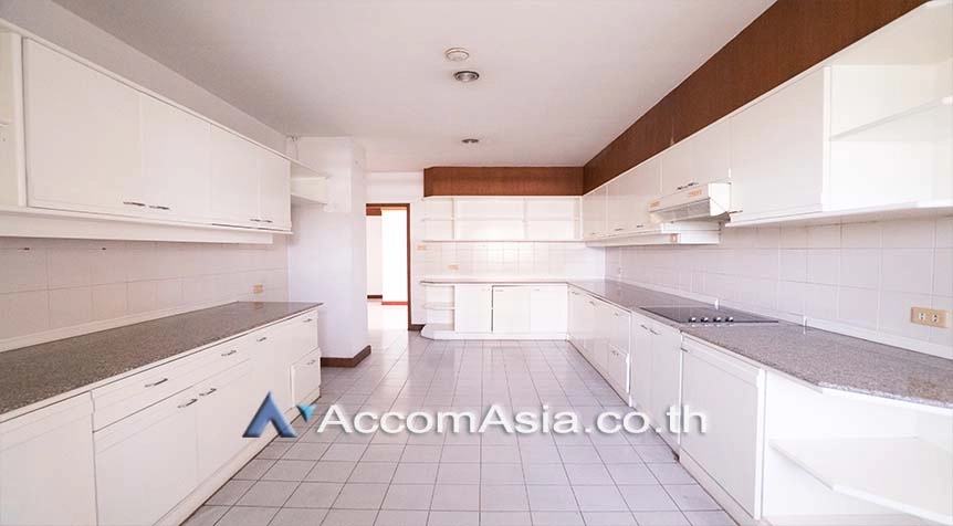 5  4 br Apartment For Rent in Sukhumvit ,Bangkok BTS Ekkamai at Ideal Place For Big Families AA14433