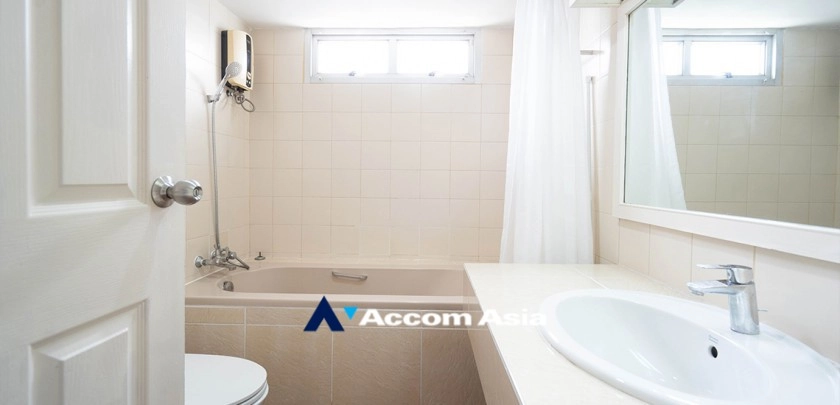 11  3 br Apartment For Rent in Sukhumvit ,Bangkok BTS Ekkamai at Ideal Place For Big Families AA14434