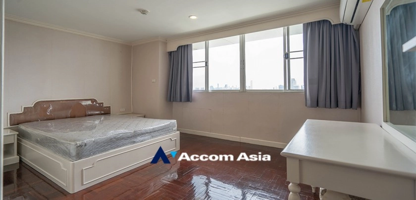 10  3 br Apartment For Rent in Sukhumvit ,Bangkok BTS Ekkamai at Ideal Place For Big Families AA14434