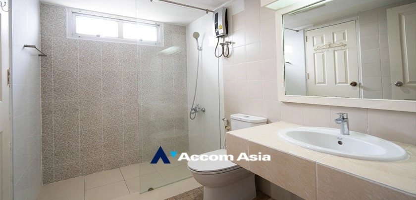 13  3 br Apartment For Rent in Sukhumvit ,Bangkok BTS Ekkamai at Ideal Place For Big Families AA14434