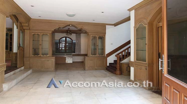 unitHome Office |  5 Bedrooms  House For Rent in Sukhumvit, Bangkok  near BTS Asok (AA14437)