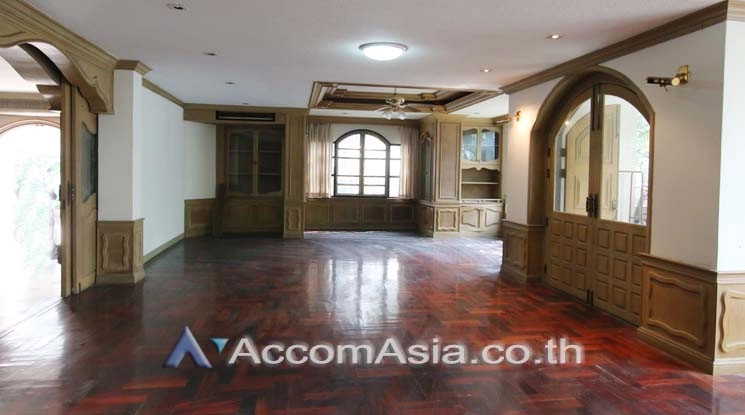 unitHome Office |  5 Bedrooms  House For Rent in Sukhumvit, Bangkok  near BTS Asok (AA14437)