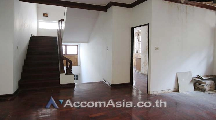6  5 br House For Rent in Sukhumvit ,Bangkok BTS Asok AA14437