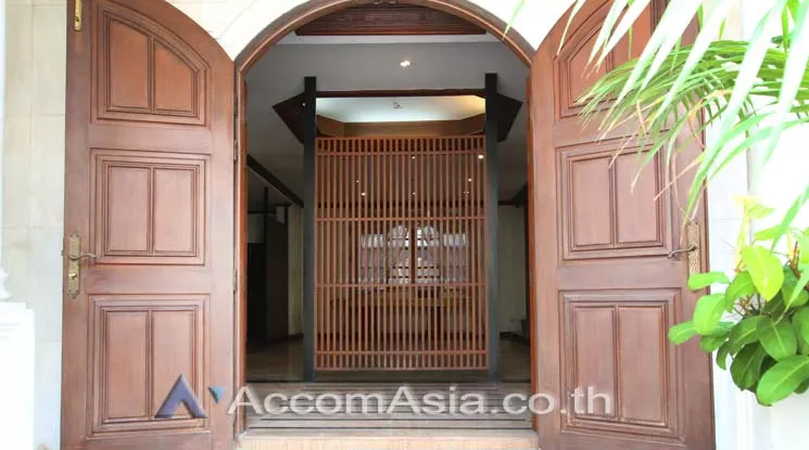 14  5 br House For Rent in sukhumvit ,Bangkok BTS Asok AA14443