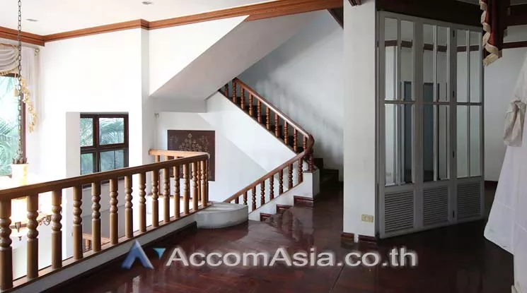 10  5 br House For Rent in sukhumvit ,Bangkok BTS Asok AA14443