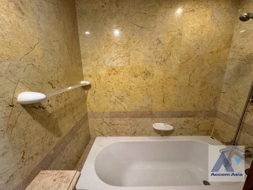 17  2 br Condominium For Rent in Ploenchit ,Bangkok BTS Ploenchit at All Seasons Mansion AA14466