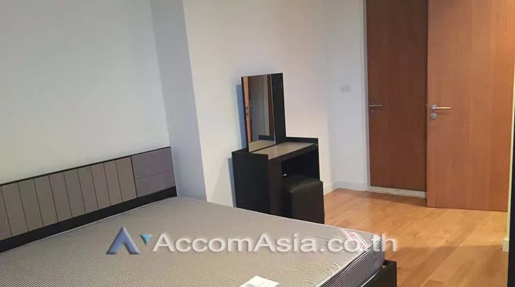 4  2 br Apartment For Rent in Charoen Nakhon ,Bangkok BTS Saphan Taksin - BRT Thanon Chan at Captivating Riverside Charm AA14472