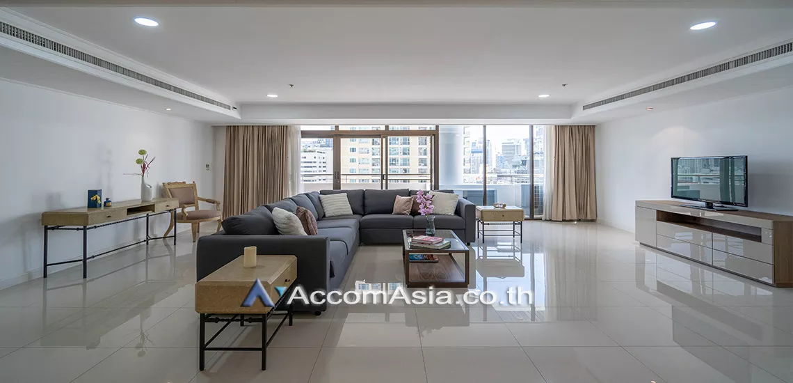 Pet friendly |  Kallista Mansion Condominium  3 Bedroom for Rent BTS Nana in Sukhumvit Bangkok