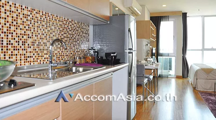 6  Condominium For Rent in Sukhumvit ,Bangkok BTS Phra khanong at Le Luk AA14521
