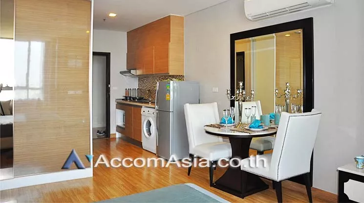  Condominium For Rent in Sukhumvit, Bangkok  near BTS Phra khanong (AA14522)