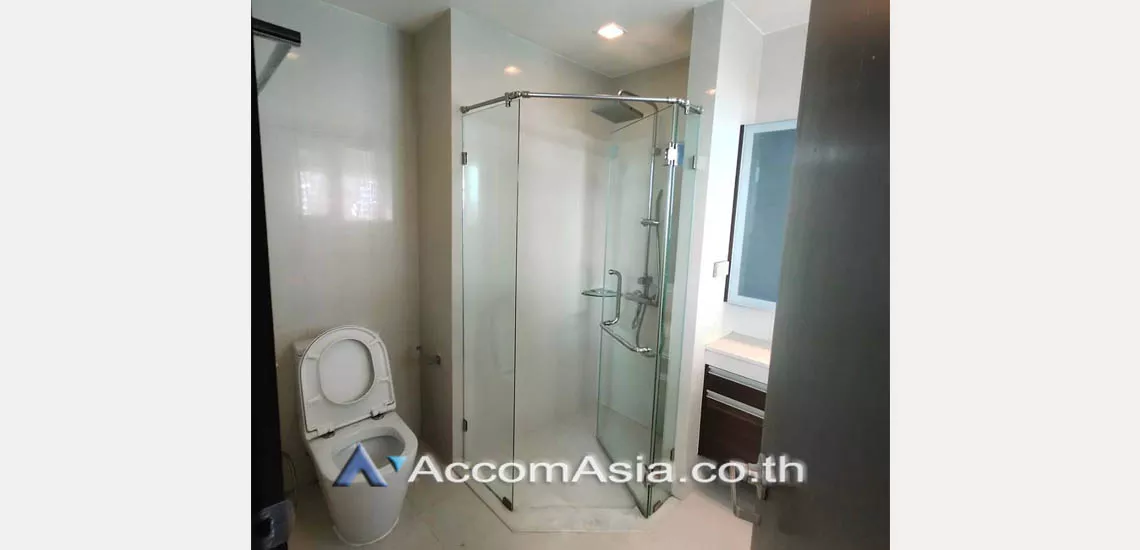 10  2 br Condominium For Rent in Sukhumvit ,Bangkok BTS Phra khanong at Sky Walk Condominium AA14525