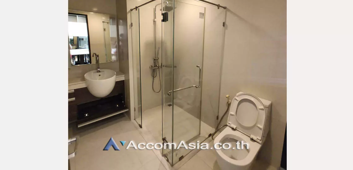 13  2 br Condominium For Rent in Sukhumvit ,Bangkok BTS Phra khanong at Sky Walk Condominium AA14525