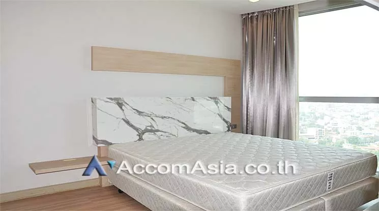  1 Bedroom  Condominium For Rent in Sukhumvit, Bangkok  near BTS Phra khanong (AA14527)