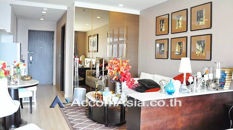 1  Condominium For Rent in Sukhumvit ,Bangkok BTS Phra khanong at Sky Walk AA14529