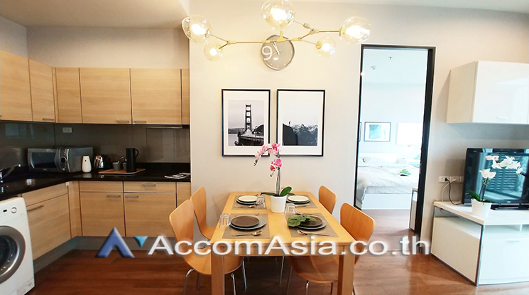 unit 2 Bedrooms  Condominium For Rent & Sale in Ploenchit, Bangkok  near BTS Chitlom (AA14537)
