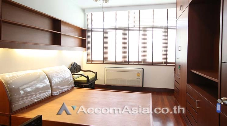 14  4 br House For Rent in Sukhumvit ,Bangkok BTS Ekkamai AA14571