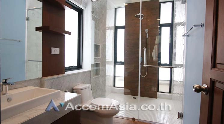 18  4 br House For Rent in Sukhumvit ,Bangkok BTS Ekkamai AA14571