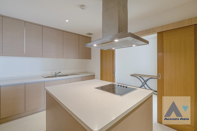  1  3 br Condominium For Rent in Sathorn ,Bangkok BTS Chong Nonsi - BRT Sathorn at The Empire Place AA14574