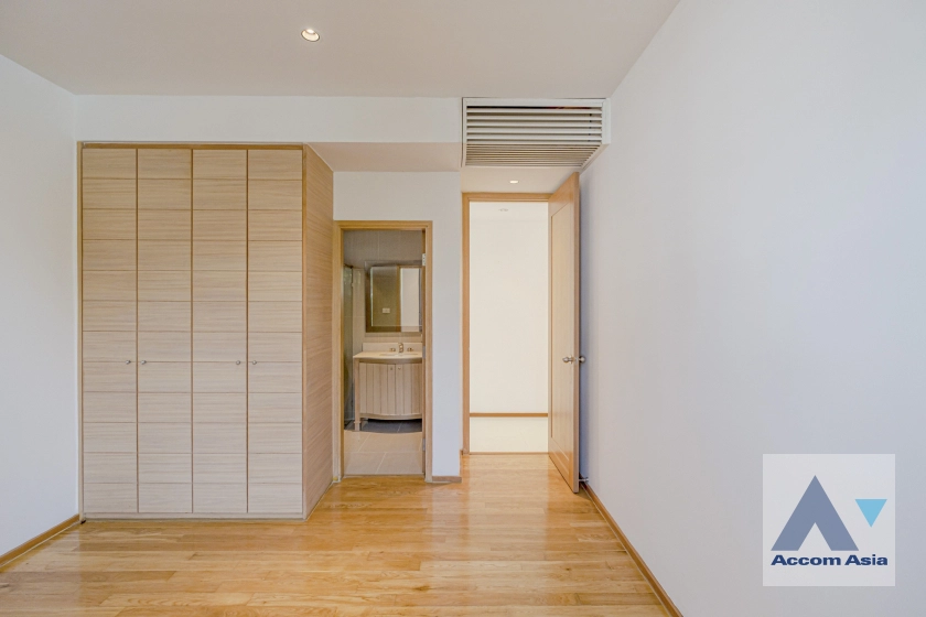 21  3 br Condominium For Rent in Sathorn ,Bangkok BTS Chong Nonsi - BRT Sathorn at The Empire Place AA14574