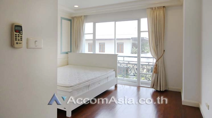 8  3 br Condominium for rent and sale in Sukhumvit ,Bangkok BTS Thong Lo at La Vie En Rose Place AA14575