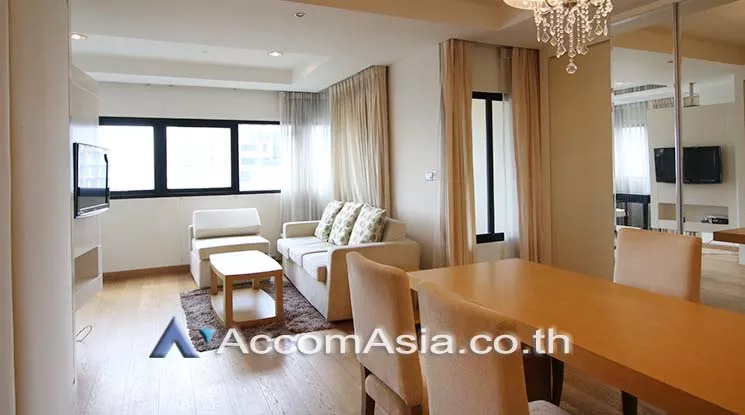  1 Bedroom  Condominium For Rent in Sathorn, Bangkok  near BTS Sala Daeng - MRT Lumphini (AA14594)