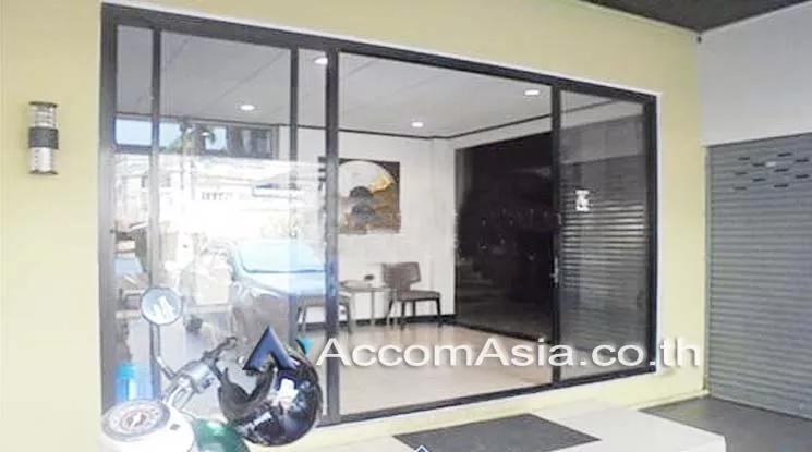  Retail / showroom For Rent in Sathorn, Bangkok  near MRT Lumphini (AA14611)