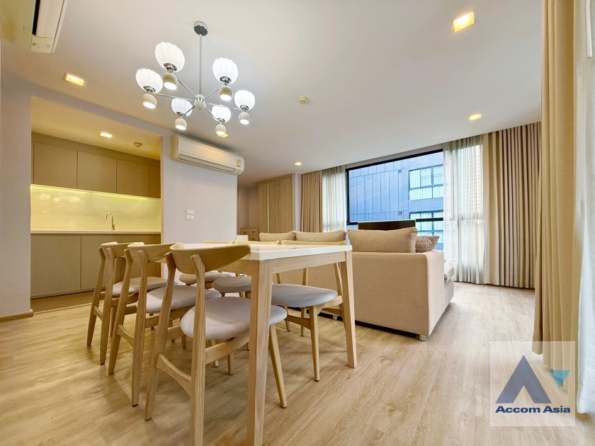 unit 3 Bedrooms  Condominium For Rent & Sale in Sukhumvit, Bangkok  near BTS Thong Lo (AA14615)
