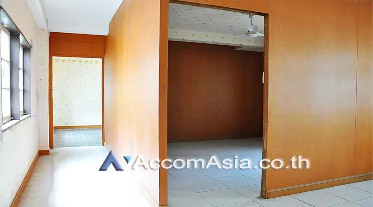 7  4 br Shophouse for rent and sale in Sukhumvit ,Bangkok BTS Asok AA14623