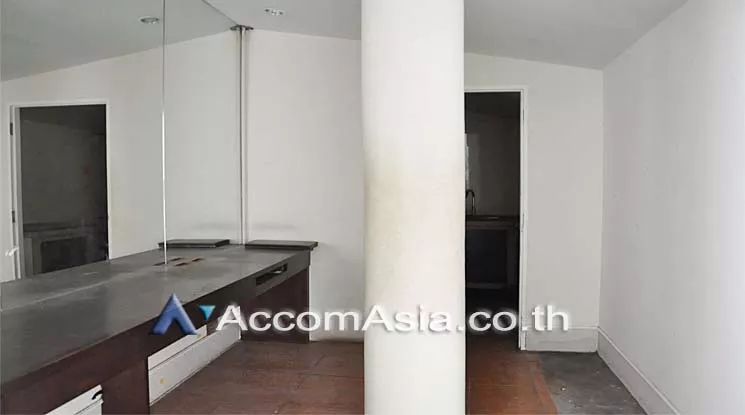 8  4 br Shophouse for rent and sale in Sukhumvit ,Bangkok BTS Asok AA14623