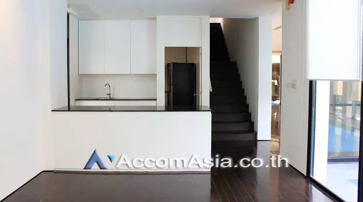 1  4 br House For Rent in sukhumvit ,Bangkok BTS Thong Lo AA14650