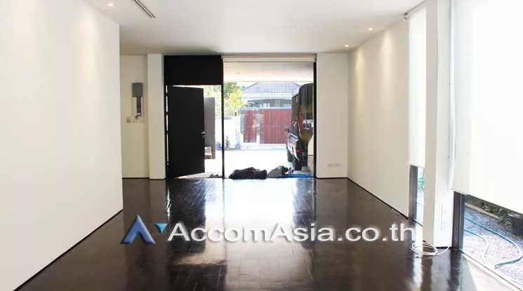 4  4 br House For Rent in sukhumvit ,Bangkok BTS Thong Lo AA14650
