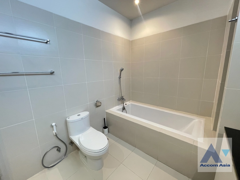 20  4 br House for rent and sale in Sukhumvit ,Bangkok BTS Thong Lo AA14650